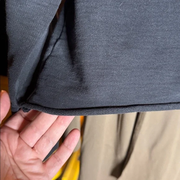 Adidas Cropped Trefoil Logo Sweatshirt Black Size Medium - Picture 6 of 7